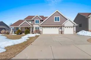 3585 Glen Abbey Dr, Green Bay, WI 54311 - Photo 1