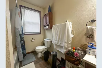 557 Mt Vernon Street, Oshkosh, WI 54901 - Photo 6