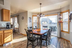 286 Goldenrod Dr, Omro, WI 54963 - Photo 4