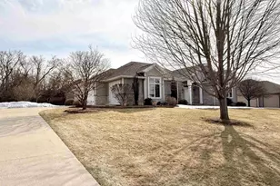 1604 Bellevue Blvd, Fond du Lac, WI 54937 - Photo 1