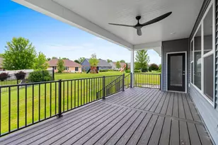 920 Clover Ct, Menasha, WI 54952 - Photo 8