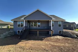 920 Clover Ct, Menasha, WI 54952 - Photo 6