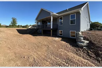 920 Clover Court, Menasha, WI 54952 - Photo 8