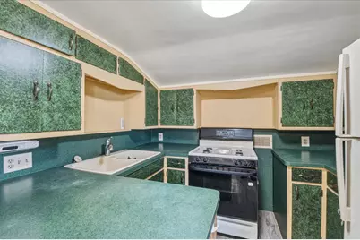 3450 Mid Valley Drive, De Pere, WI 54115 - Photo 16