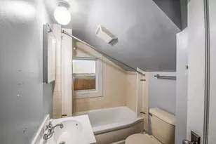 202 Irene St, Green Bay, WI 54302 - Photo 6