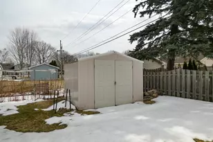 929 Marvelle Ln, Green Bay, WI 54304 - Photo 34