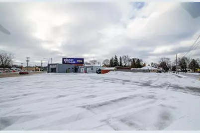 1662 Main Street, Green Bay, WI 54302 - Photo 2