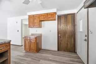 224 S Telulah Ave, Appleton, WI 54915 - Photo 10