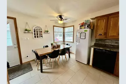 918 Grognet Street, Green Bay, WI 54302 - Photo 2