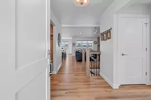 2555 Willow Ct, Green Bay, WI 54311 - Photo 4