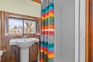 2963 Sunset Point Ln, Oshkosh, WI 54904 - Photo 16