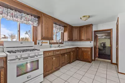 2963 Sunset Point Lane, Oshkosh, WI 54904 - Photo 2