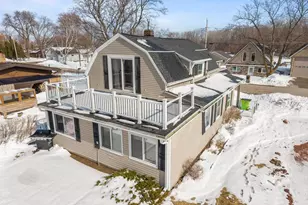 2963 Sunset Point Ln, Oshkosh, WI 54904 - Photo 1