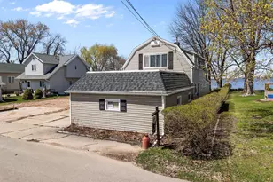 2963 Sunset Point Ln, Oshkosh, WI 54904 - Photo 38