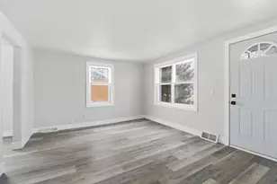 133 W Peckham St, Neenah, WI 54956 - Photo 4