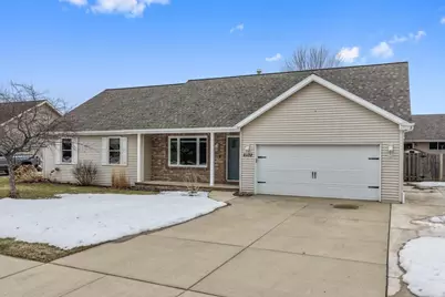 2332 Oak Ridge Circle, De Pere, WI 54115 - Photo 2