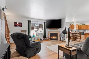 2700 Maple Hills Dr, Green Bay, WI 54313 - Photo 18