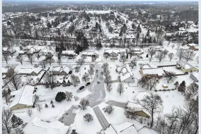 2700 Maple Hills Drive, Green Bay, WI 54313 - Photo 4