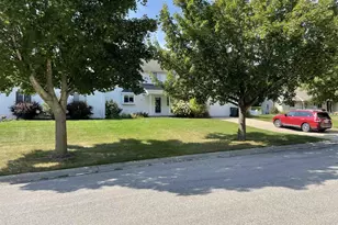 2700 Maple Hills Dr, Green Bay, WI 54313 - Photo 46