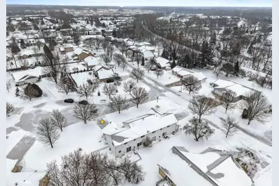 2700 Maple Hills Drive, Green Bay, WI 54313 - Photo 6