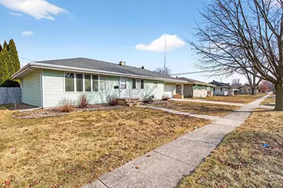 451 Roosevelt Street, Fond du Lac, WI 54935 - Photo 2