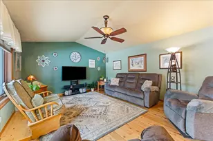 N8963 Terrace Ln, Luxemburg, WI 54217 - Photo 12