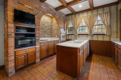 187 E Division Street, Fond du Lac, WI 54935 - Photo 8