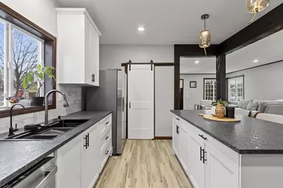 418 Smith Avenue, Oconto, WI 54153 - Photo 6