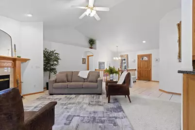 3096 Lepak Lane, Green Bay, WI 54313 - Photo 10
