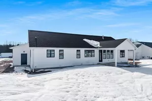 1605 Torchwood Trl, De Pere, WI 54115 - Photo 52