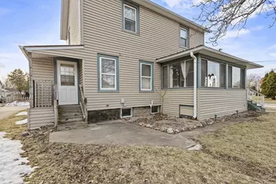 29 W Melvin Avenue, Oshkosh, WI 54901 - Photo 36