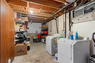 1327 Sandstone Pl, Green Bay, WI 54313 - Photo 40