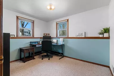 1327 Sandstone Place, Green Bay, WI 54313 - Photo 32