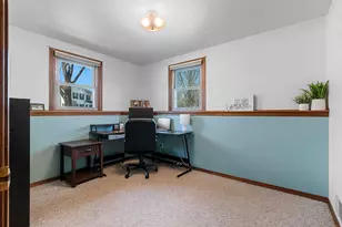 1327 Sandstone Pl, Green Bay, WI 54313 - Photo 32