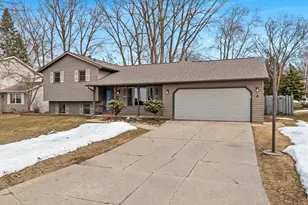 1327 Sandstone Pl, Green Bay, WI 54313 - Photo 54
