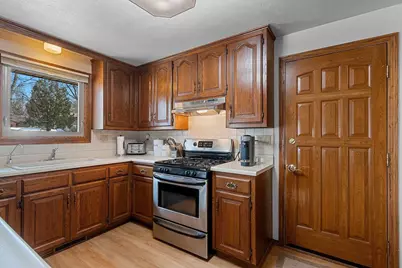 1327 Sandstone Place, Green Bay, WI 54313 - Photo 14