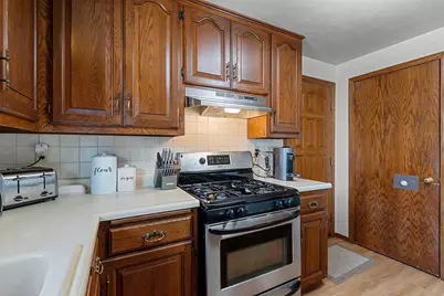 1327 Sandstone Place, Green Bay, WI 54313 - Photo 16