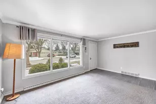 1604 Walls St, Green Bay, WI 54304 - Photo 6