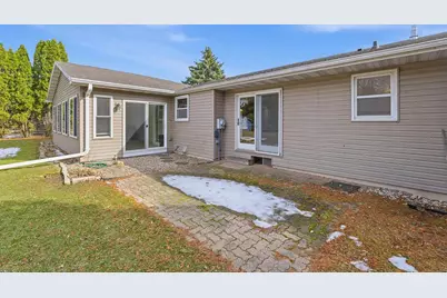 870 Nicolet Avenue, Oshkosh, WI 54901 - Photo 24