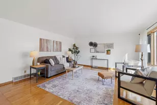 870 Nicolet Ave, Oshkosh, WI 54901 - Photo 2