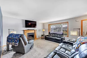 2080 W Higgins, De Pere, WI 54115 - Photo 8