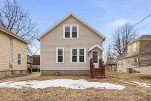 1125 Winnebago Ave, Oshkosh, WI 54901 - Photo 2