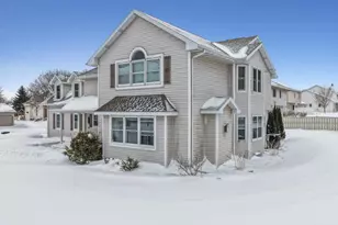 4401 N Haymeadow Ave, Appleton, WI 54913 - Photo 2