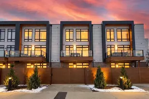 1104 Brookwood Dr, Green Bay, WI 54304 - Photo 1