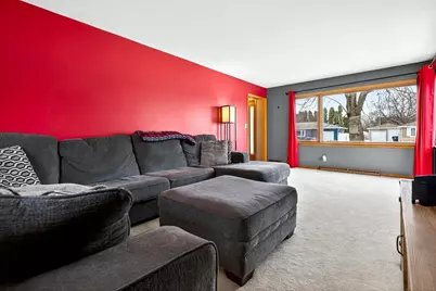 1041 Shannon Street, Neenah, WI 54956 - Photo 6