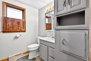 1041 Shannon St, Neenah, WI 54956 - Photo 22