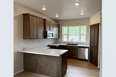 940 Enclave Court, De Pere, WI 54115 - Photo 2