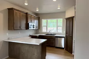 940 Enclave Ct, De Pere, WI 54115 - Photo 2
