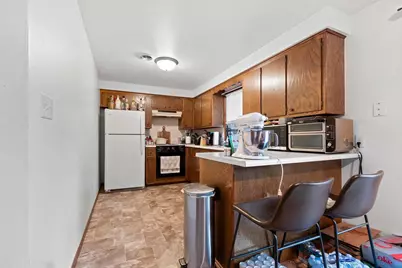 1376 Kellogg Street, Green Bay, WI 54303 - Photo 6