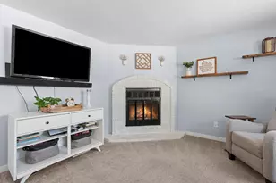 3089 Ferndale Dr, Green Bay, WI 54313 - Photo 4